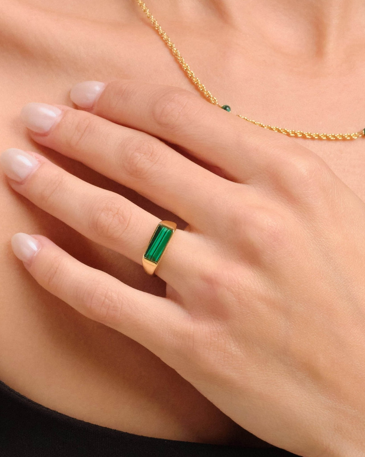 Womens Beveled Malachite Signet Ring