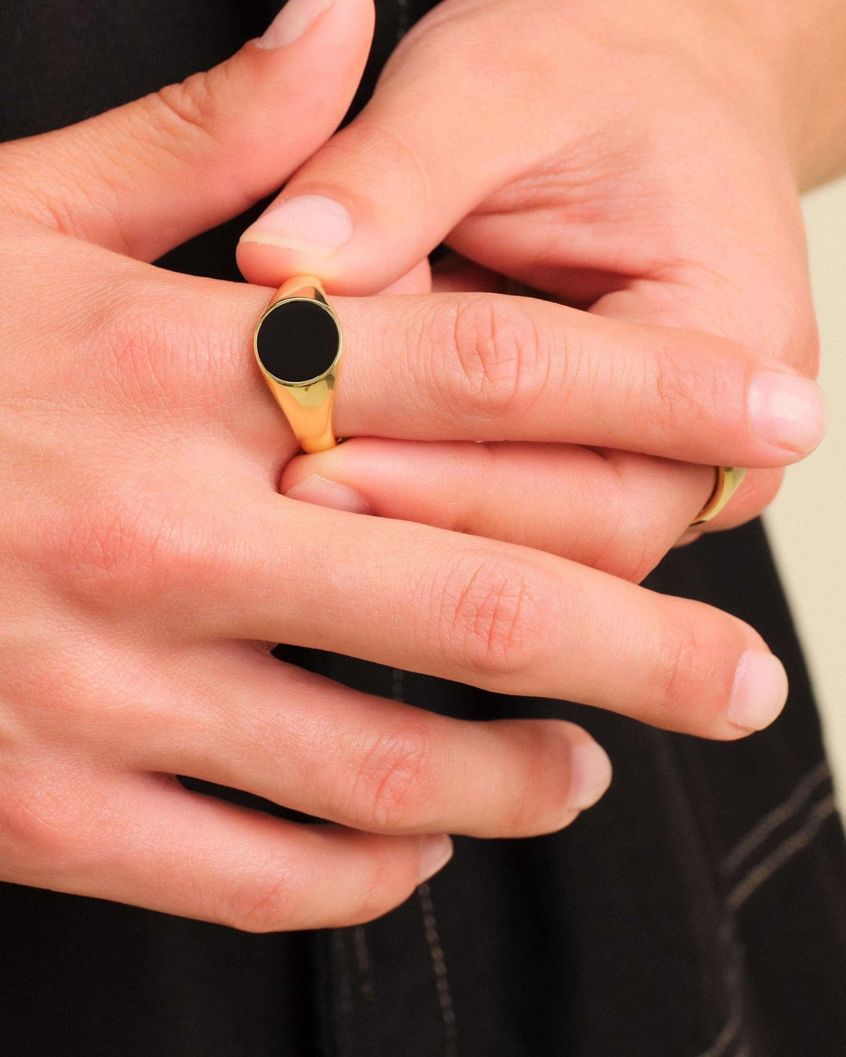 Circle Signet Ring Gold