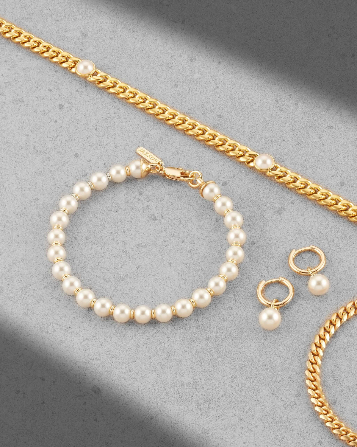 Cuban Link Pearl Inset Chain