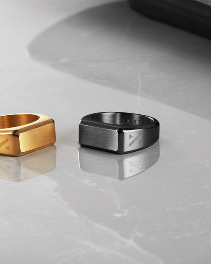 Signet Ring Black