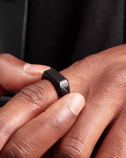 Signet Ring Black