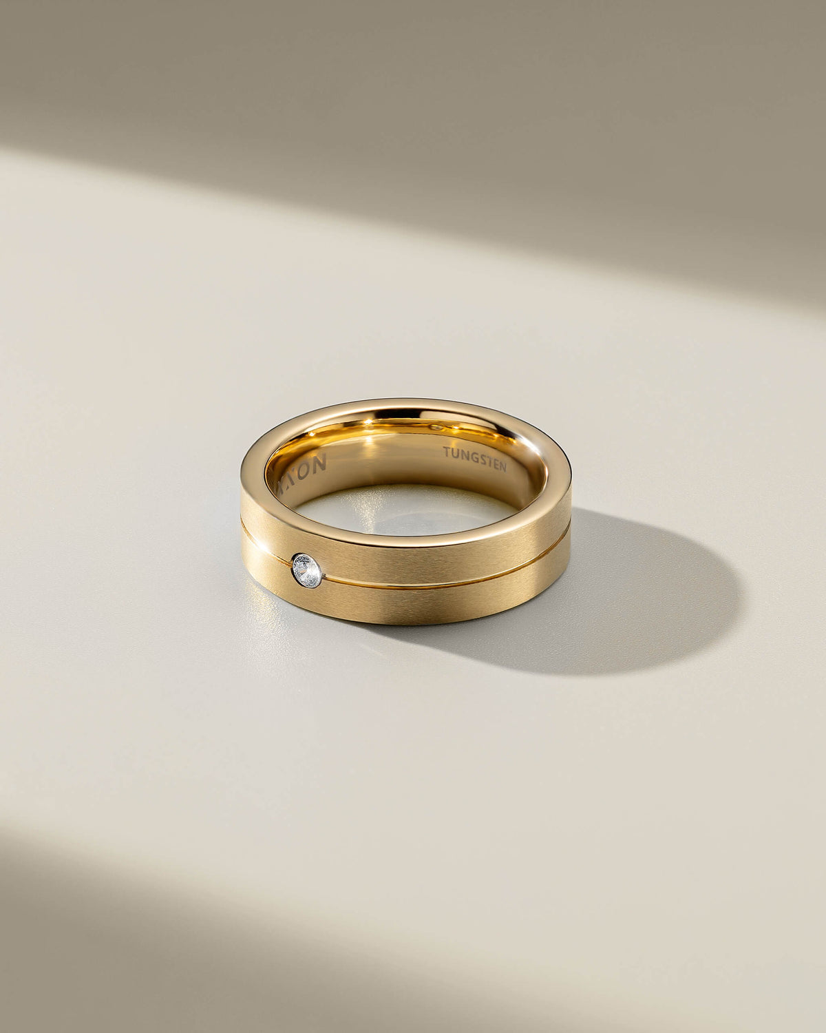 Single Stone Comfort Fit Band 7mm