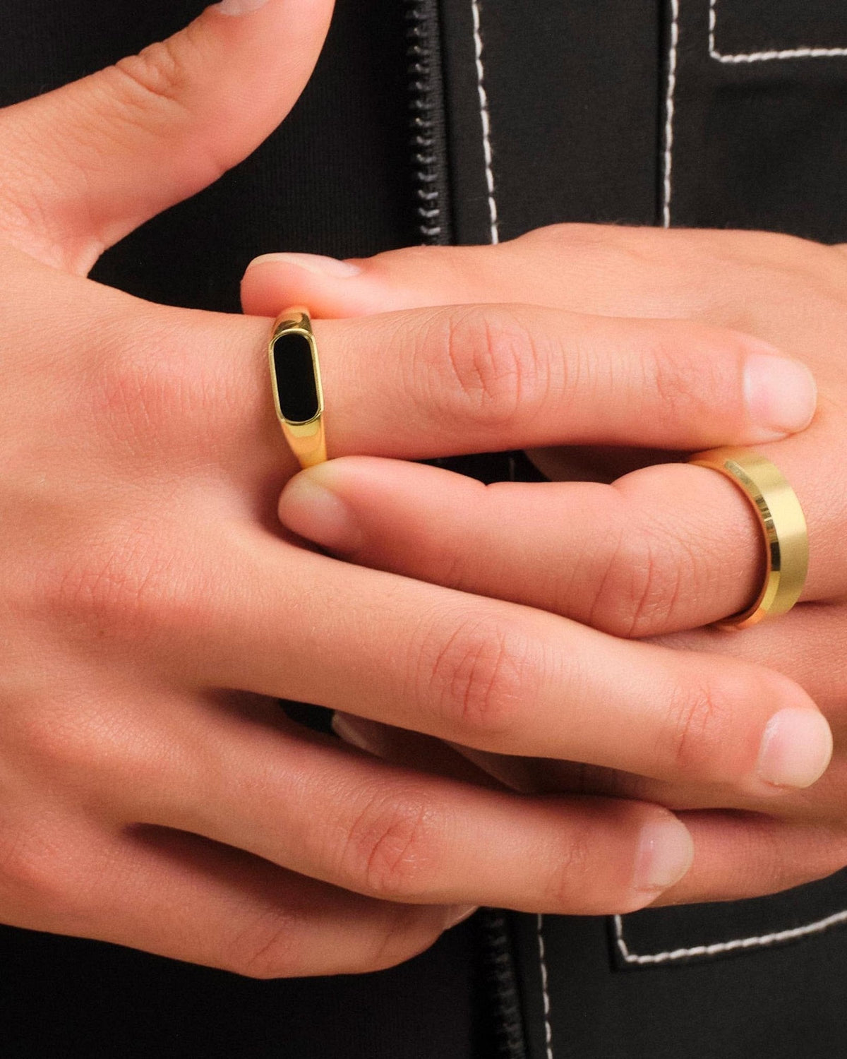 Stadium Signet Ring Gold