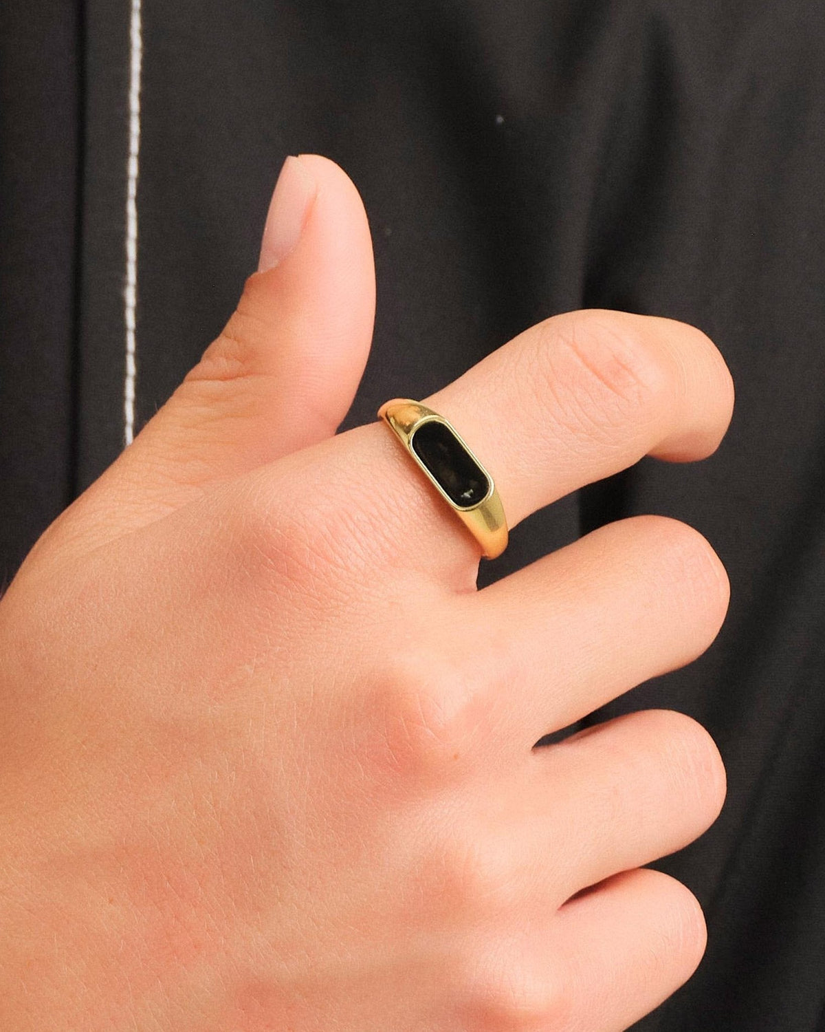 Stadium Signet Ring Gold