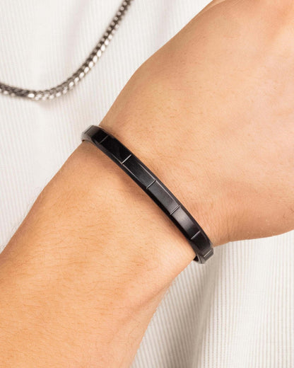 Wilshire Cuff Bracelet Black