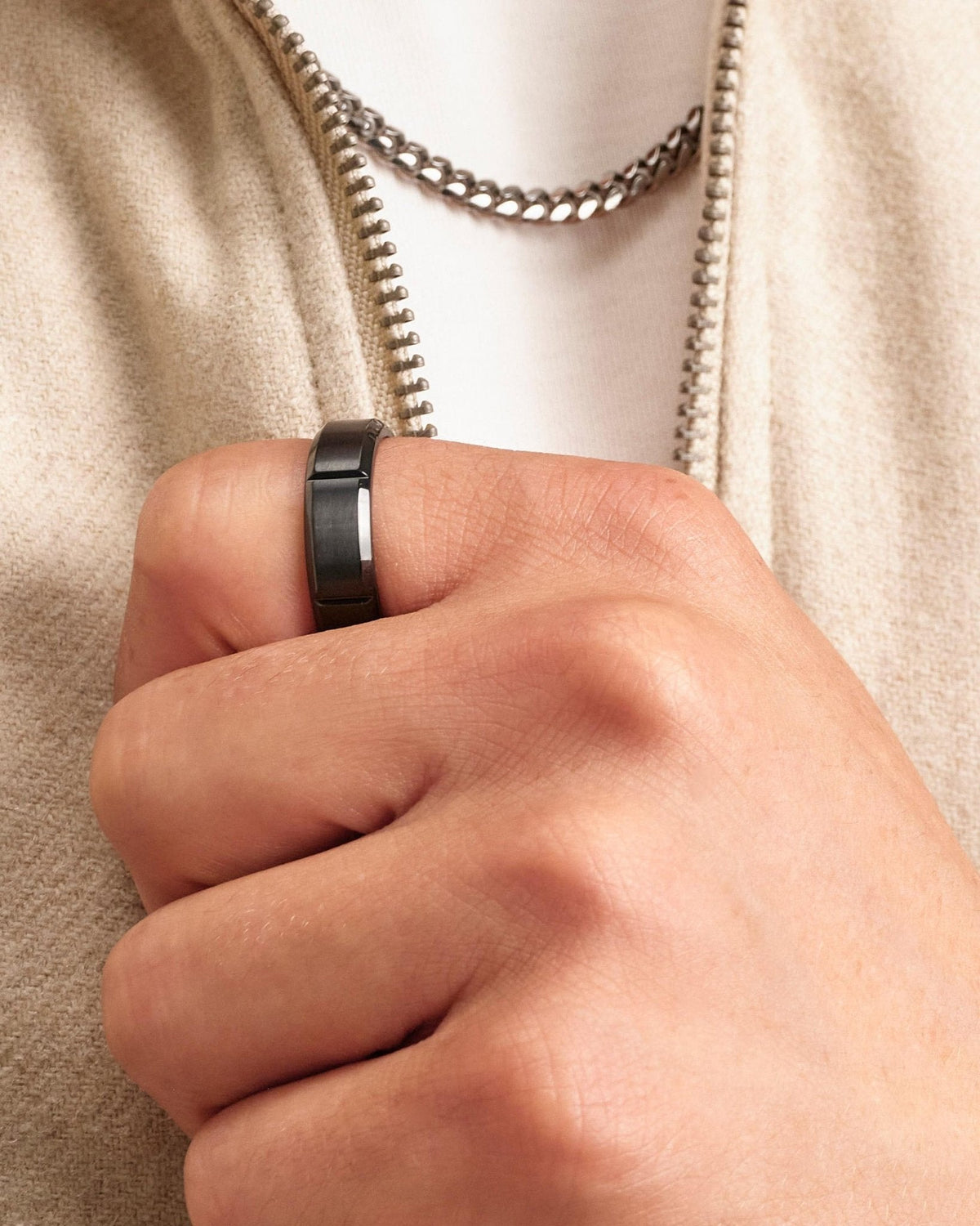 Wilshire Ring Black