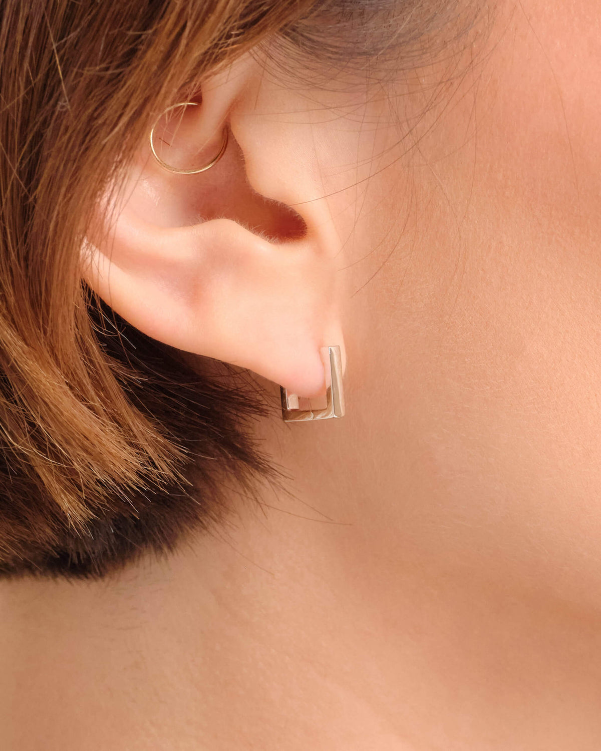 Women's Square Huggie Earrings
